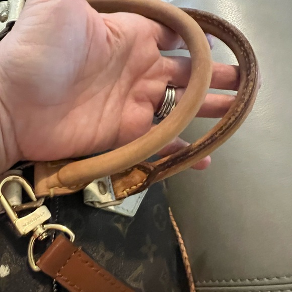 ❤️AUTHENTIC VINTAGE LOUIS VUITTON SPEEDY 35. Non LV strap for crossbody wear. - Picture 7 of 11